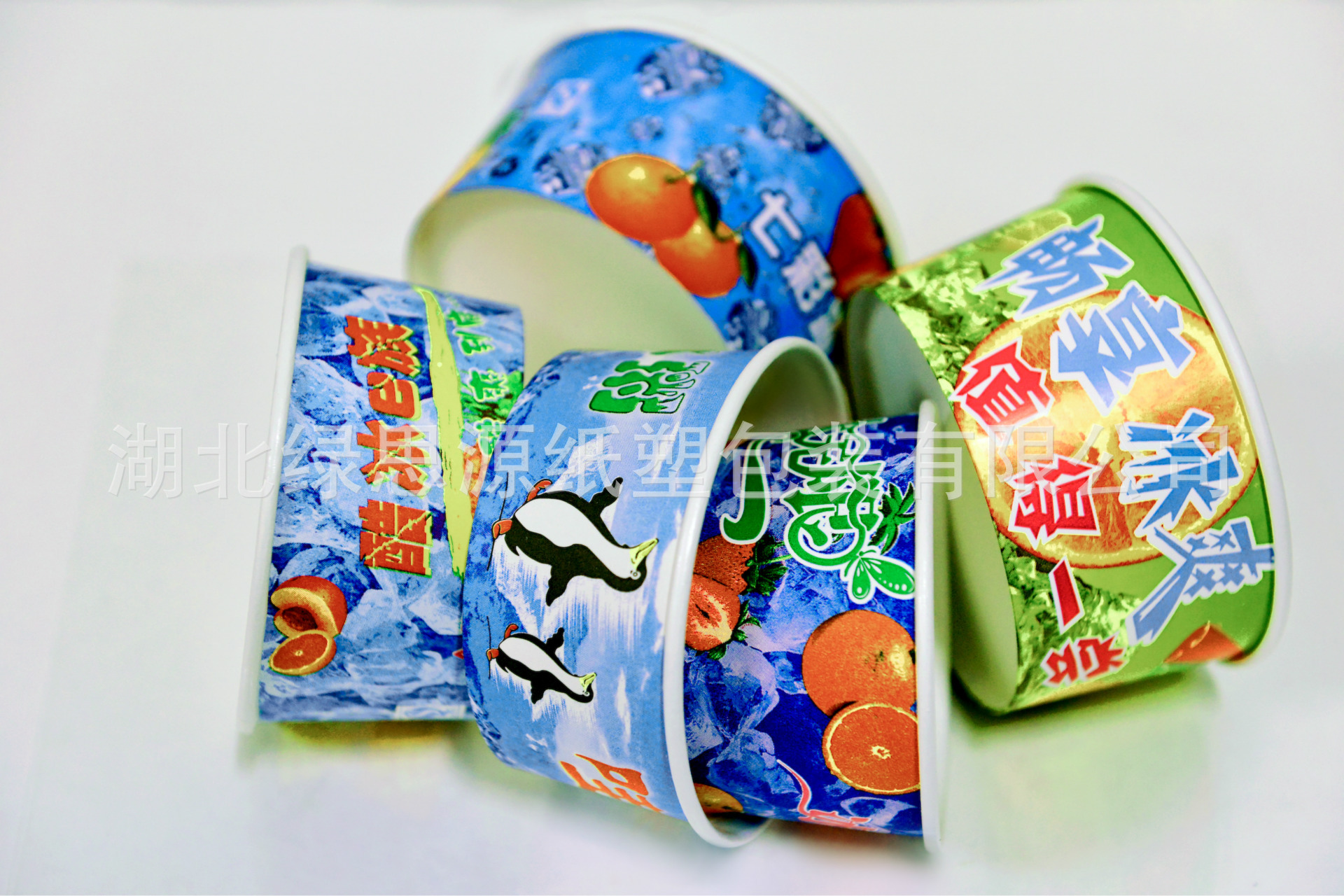 七彩冰凉、大冰、中冰、小冰合影